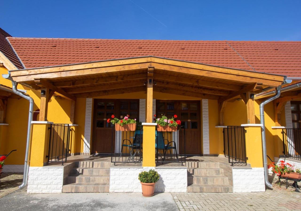 Radics Panzió étterem és Pihenő Központ